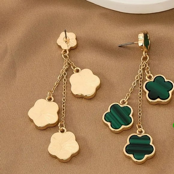 Green Flower Five-leaf Clover Trio Dangle Earrings - Picture 2 of 2